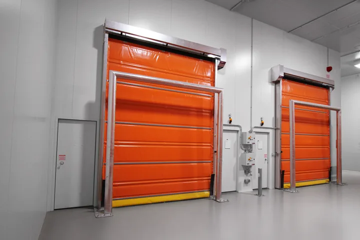 Freezer FR01 doorway