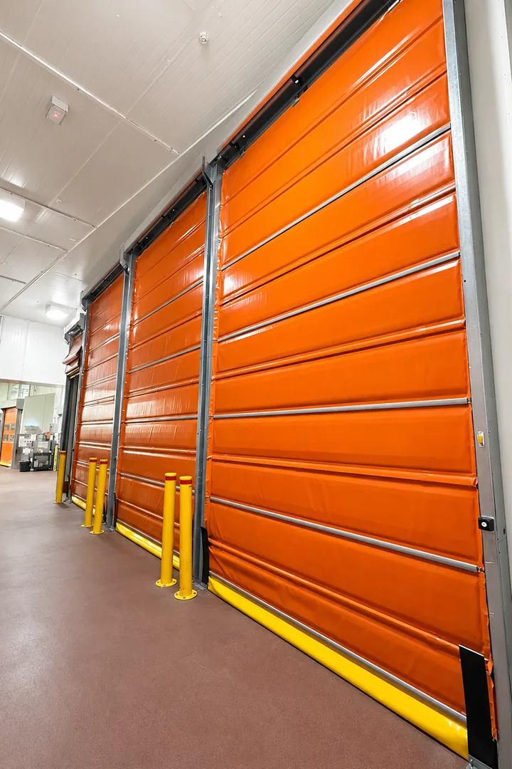 Freezer door Orange curtain